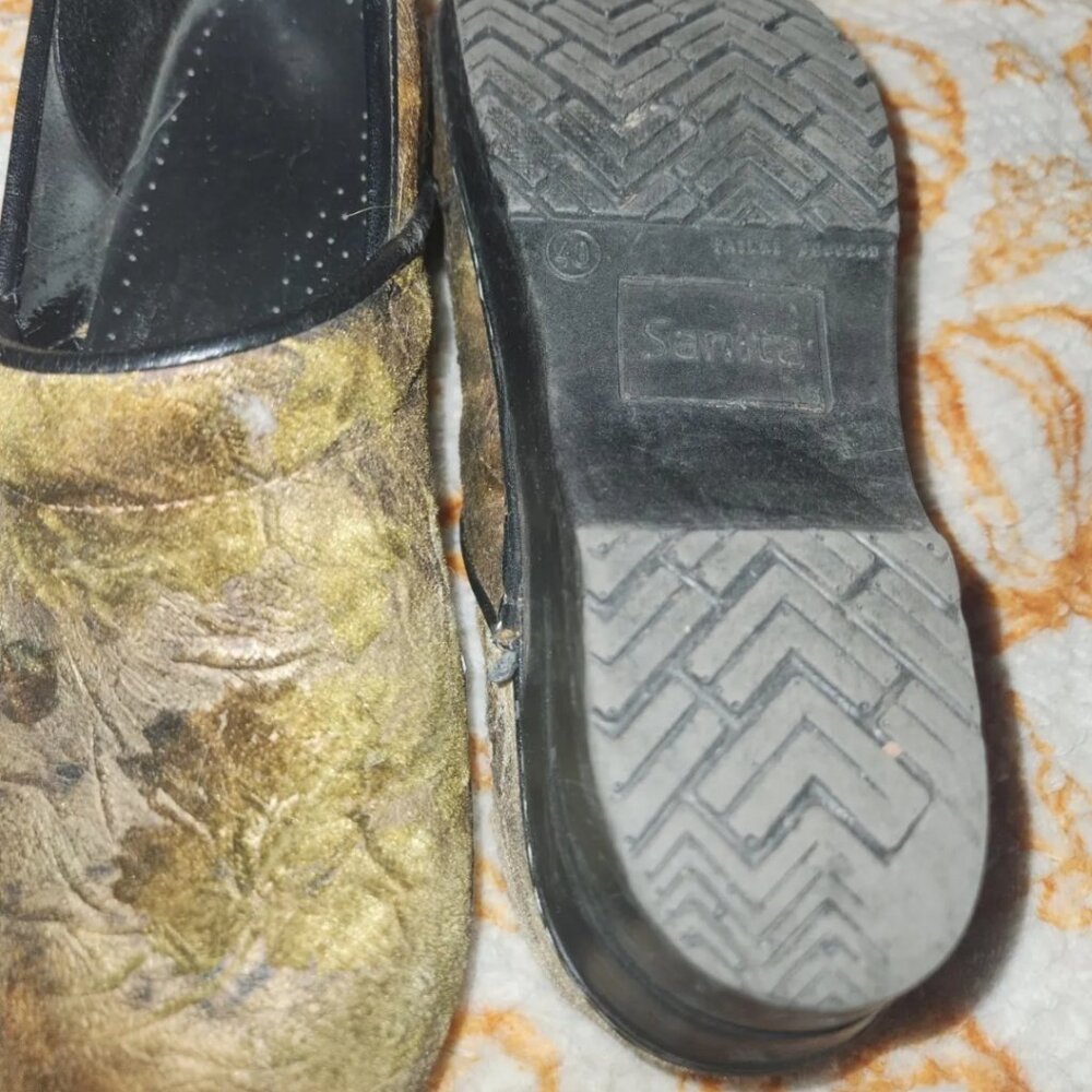 Sanita Danish Clogs Leaves Nurse Shoes Size 9